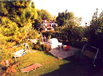 Hellenikon Idyllion Hinteransicht